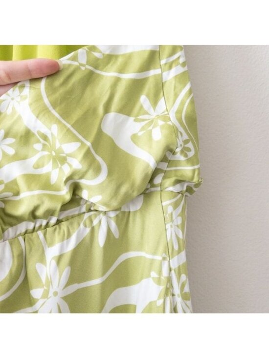 NEW ASTR The Label Quinta Retro Halter Chain Mini Dress M Celery Floral Mabel - Picture 9 of 11